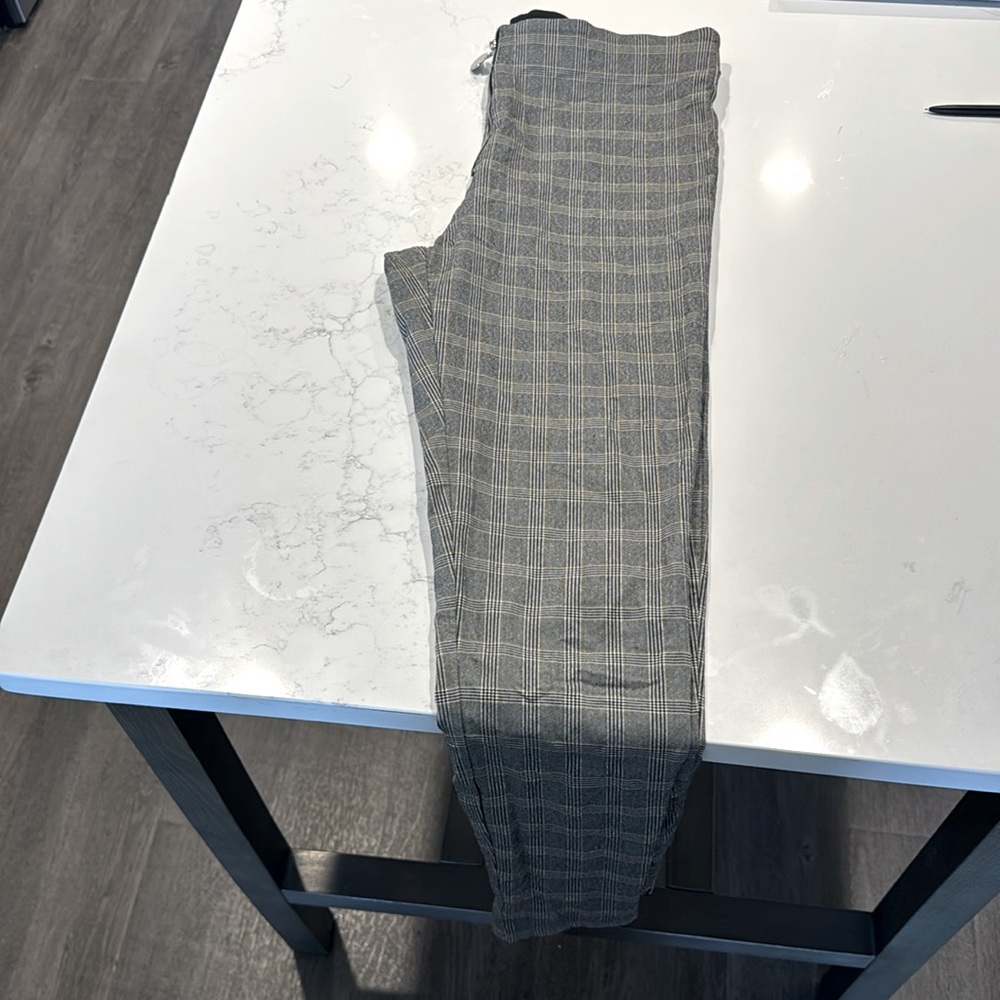 Men's Gray Plaid Pants